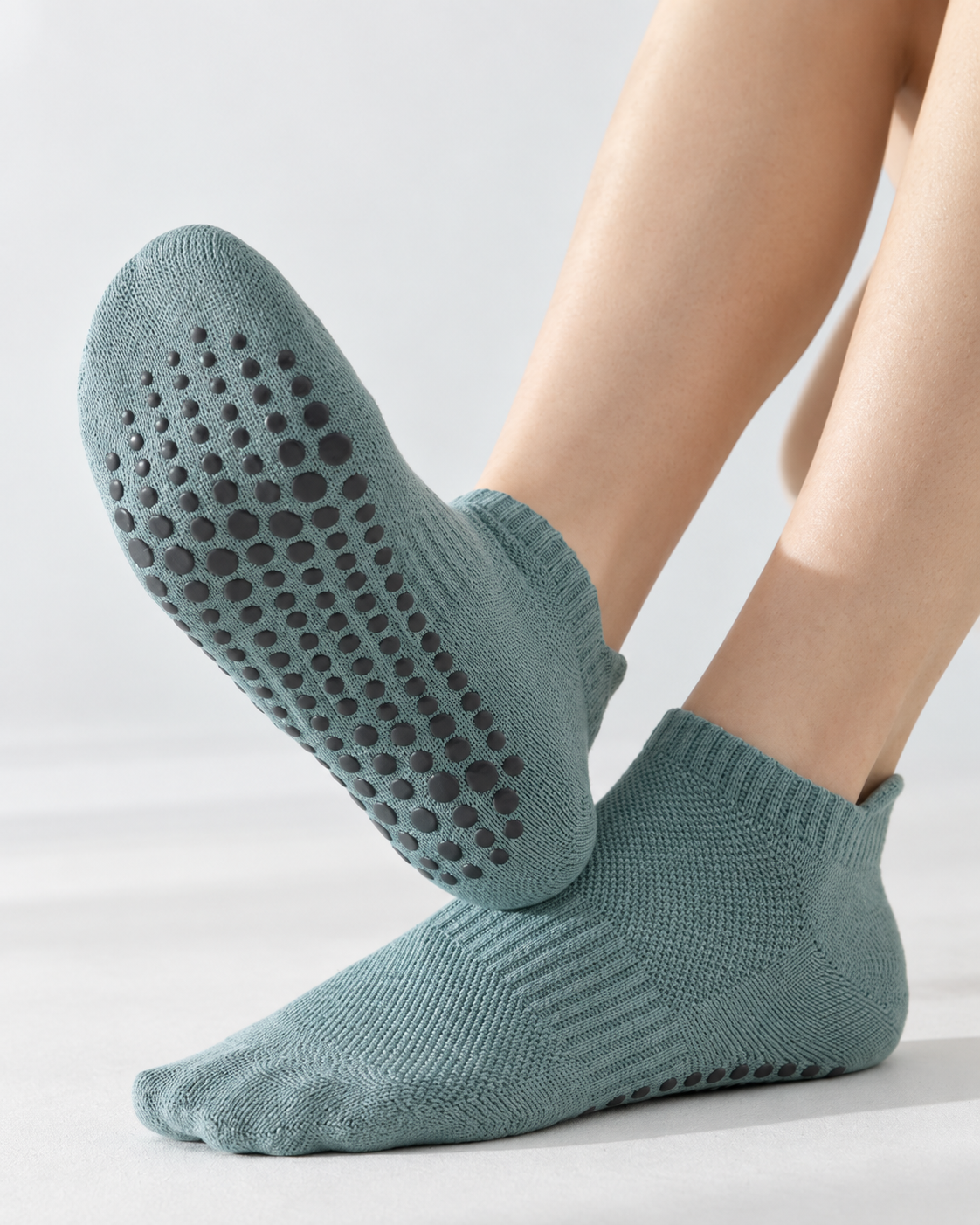 Grip Low 01 low-profile studio grip socks — current base style