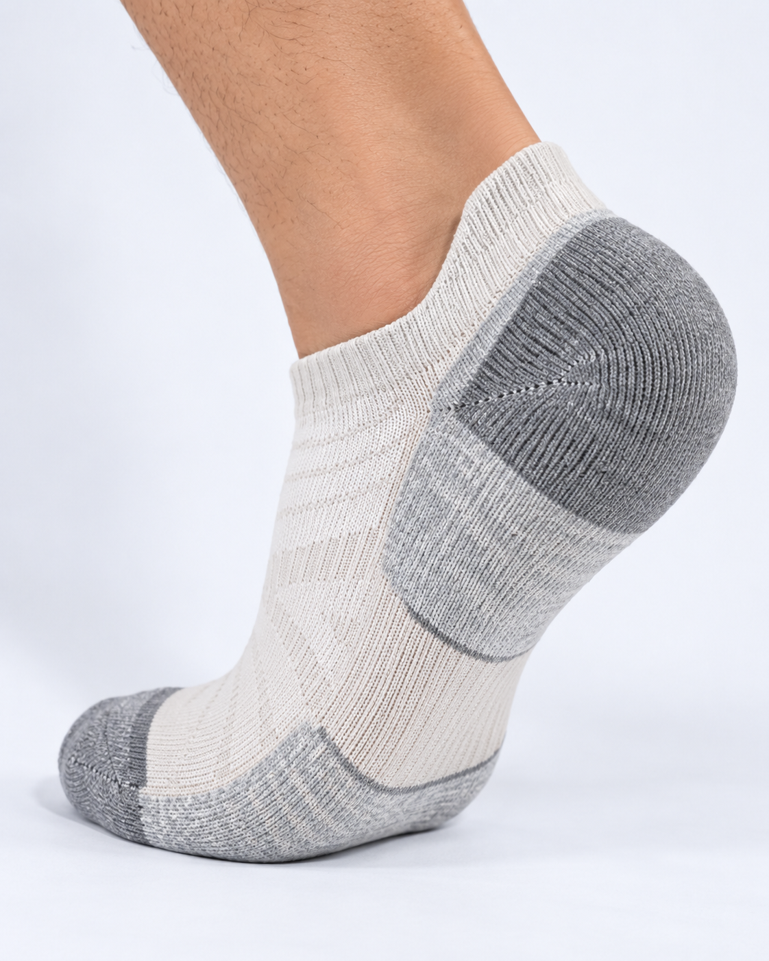 Running Quarter 01 visible heel and underfoot cushioning knit detail